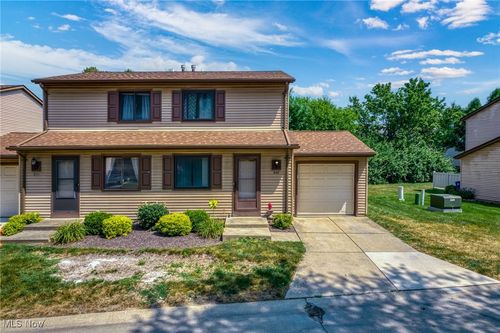 868 Gino Ln, Cleveland, OH, 44109-3788 | Card Image
