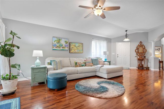 31932 Stillmeadow Dr, House other with 3 bedrooms, 2 bathrooms and null parking in WESLEY CHAPEL FL | Image 5