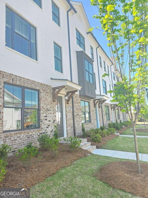 5426 Howington Ct, Buford, GA, 30518-6445 | Card Image