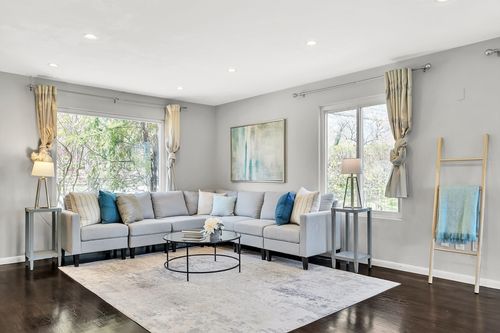 204-204 Lagrange St, Chestnut Hill, MA, 02467-3030 | Card Image