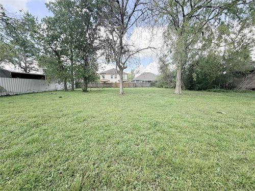 7527 Burt St, Houston, TX, 77088-7801 | Card Image