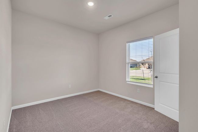 13109 E Spring Valley St, House other with 4 bedrooms, 2 bathrooms and null parking in Wichita KS | Image 4