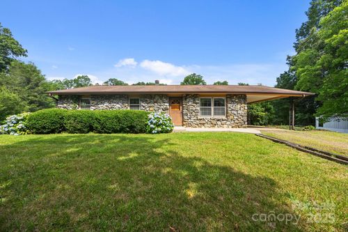 18 Progress Ln, Candler, NC, 28715-8906 | Card Image