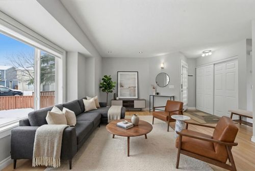 43 Martindale Crt Ne, Calgary, AB, T3J2V8 | Card Image