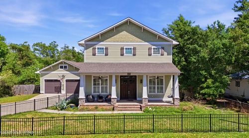504 Dewey Ave, Ocean Springs, MS, 39564-4738 | Card Image