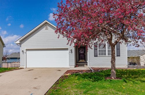 2536 Riverwoods Ave, Des Moines, IA, 50320-2829 | Card Image