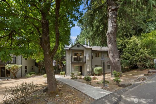 l238-9805 Avondale Rd Ne, Redmond, WA, 98052-2911 | Card Image