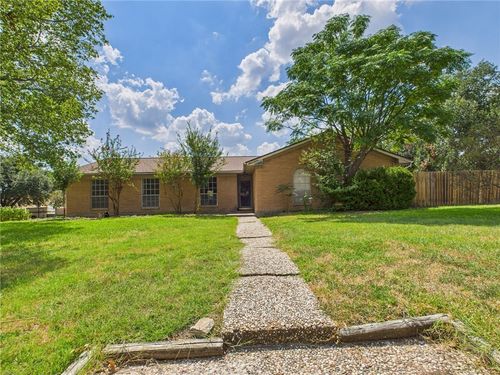 3704 Holly Dr, Bryan, TX, 77802-4509 | Card Image