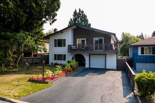 3466 Upton Road, North Vancouver, BC, V7K2M3 | Card Image