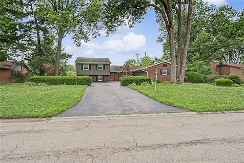 5158 Oak Tree Dr S, Dayton, OH, 45440-2549 | Card Image