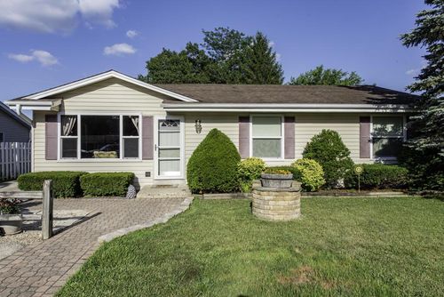 8931 268th Ave, Salem, WI, 53168-9321 | Card Image