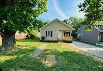 803 17th Ave E, House other with 2 bedrooms, 1 bathrooms and 2 parking in Springfield TN | Image 2