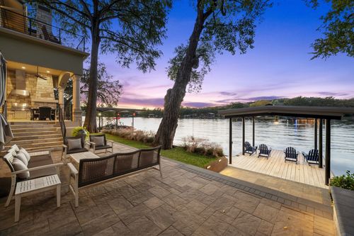 2706 Rivercrest Dr, Austin, TX, 78746-1722 | Card Image