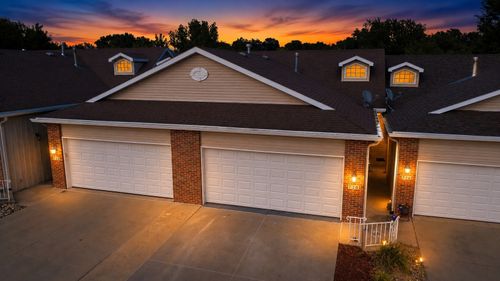 720 Kitterman Cir, Norwalk, IA, 50211-2200 | Card Image
