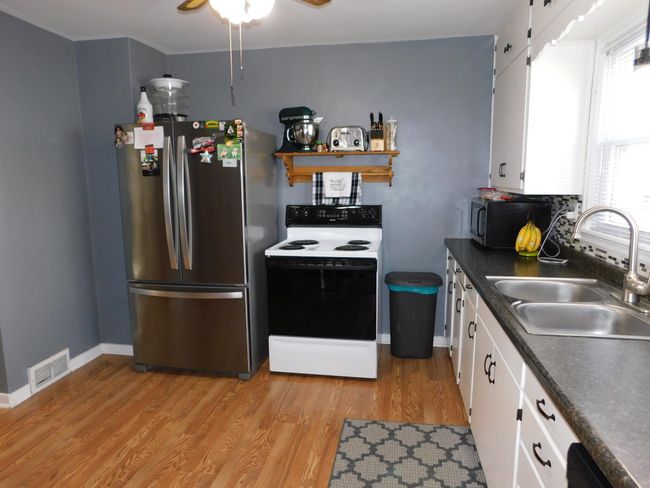 Kitchen | Image 6