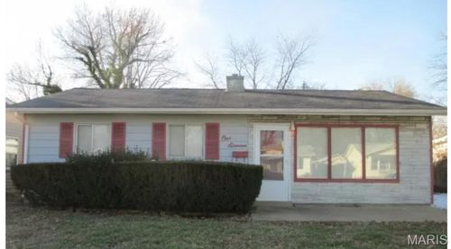 111 Saint Leo Dr, Cahokia, IL, 62206-1828 | Card Image