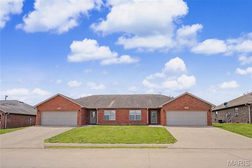 387/389 W Deerwood Drive, Jackson, MO, 63755 | Card Image
