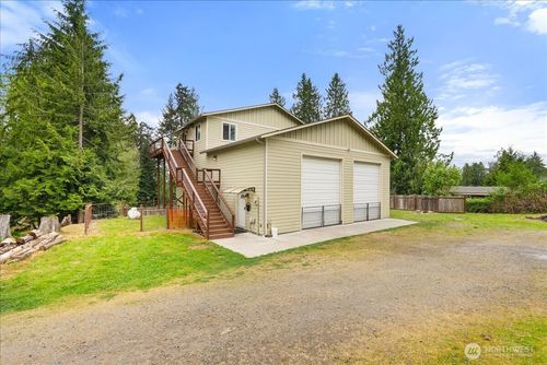 8178 Sandy Rd Ne, Bremerton, WA, 98311-9314 | Card Image