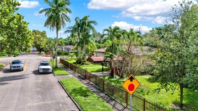 6306 Sw 12th St, House other with 3 bedrooms, 2 bathrooms and null parking in West Miami FL | Image 3