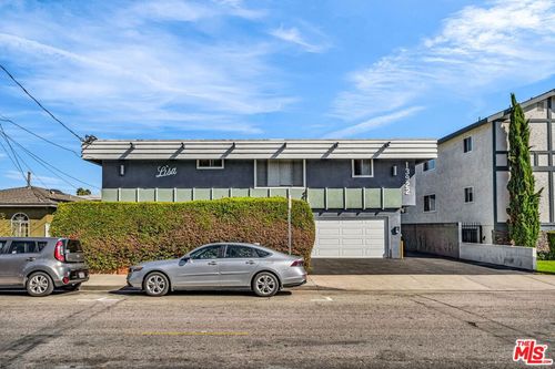 13922 Yukon Ave, Hawthorne, CA, 90250-8174 | Card Image