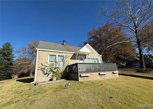 3311 Marbury Dr, Saint Louis, MO, 63129-2402 | Card Image