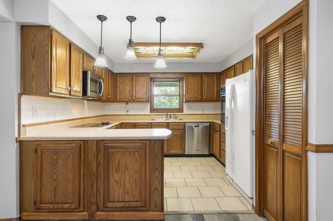 Wrap Around Kitchen | Image 17