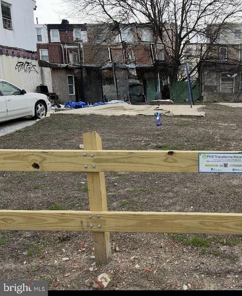 2042 E Rush St, PHILADELPHIA, PA, 19134-4046 | Card Image