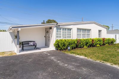 3018 French Avenue, House other with 3 bedrooms, 2 bathrooms and null parking in Lake Worth FL | Image 1