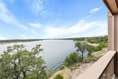 218 Cliffhouse Dr, Belton, TX, 76513 | Card Image