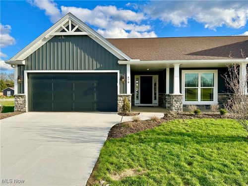 478 Meadow Trl Sw, Hartville, OH, 44632-9808 | Card Image