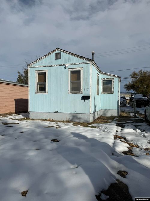 917 N Washington St, Casper, WY, 82601-1542 | Card Image