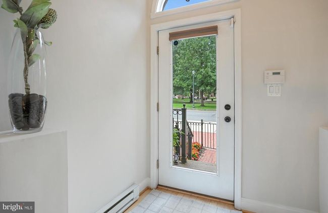 APT-5 - 27 Logan Cir Nw, Townhouse with 3 bedrooms, 3 bathrooms and null parking in WASHINGTON DC | Image 4