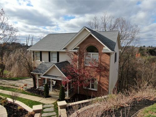 35 Collinwood Dr, O'Hara, PA, 15215 | Card Image