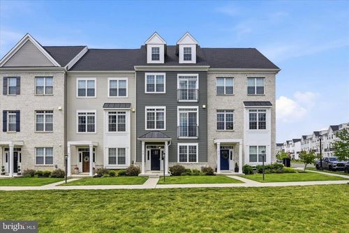 814 Furnace Ct, PHOENIXVILLE, PA, 19460-1343 | Card Image