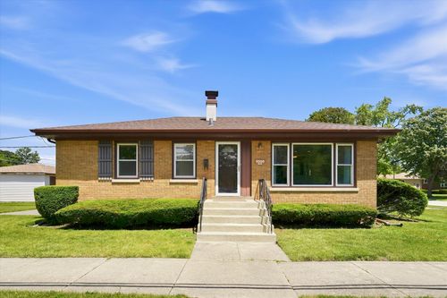 9300 Lorel Ave, Skokie, IL, 60077-1146 | Card Image