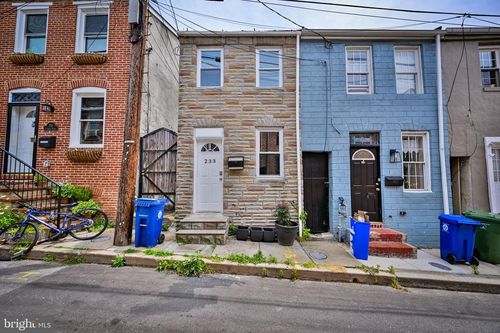 233 S Chapel St, BALTIMORE, MD, 21231-2604 | Card Image