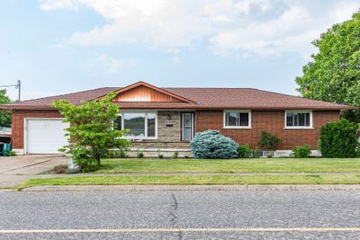 11 Ridge Point Dr, House other with 4 bedrooms, 2 bathrooms and 8 parking in Saint Catharines ON | Image 3