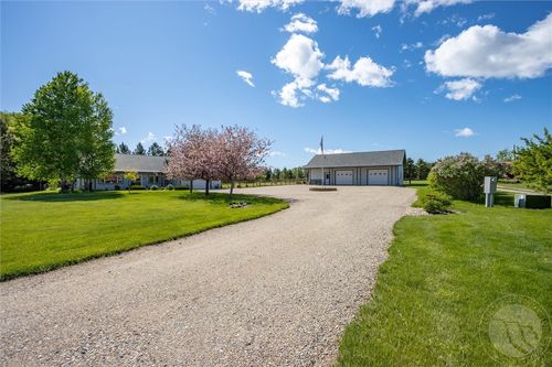 11 Grays Lane, Joliet, MT, 59041 | Card Image