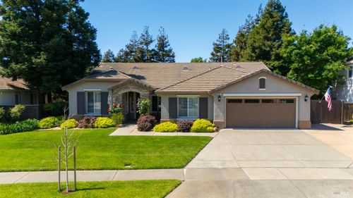 661 Vintage Valley Drive, Fairfield, CA, 94534 | Card Image