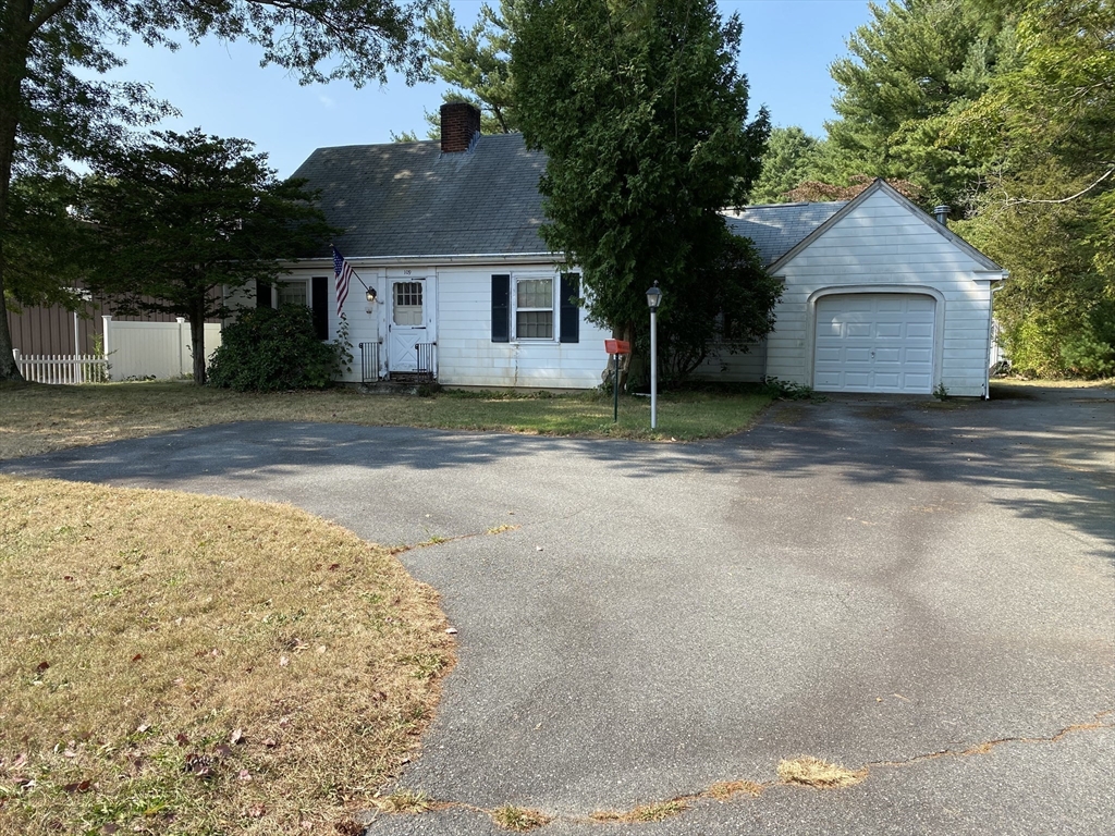 Main St, Norton, MA 02766