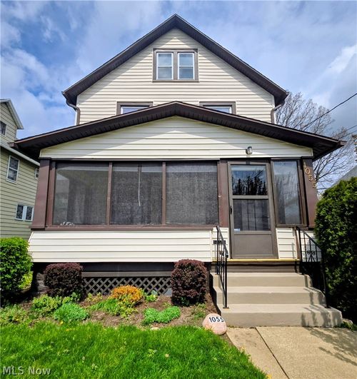 1055 W Tuscarawas Avenue, Barberton, OH, 44203 | Card Image