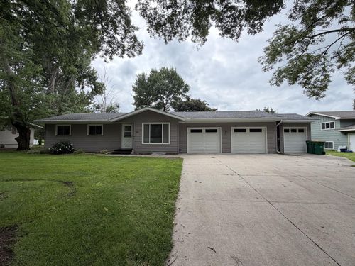 608 S Donnelly Ave, Litchfield, MN, 55355-3204 | Card Image