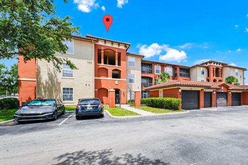 apt-101-5566 Metrowest Blvd, ORLANDO, FL, 32811-2464 | Card Image