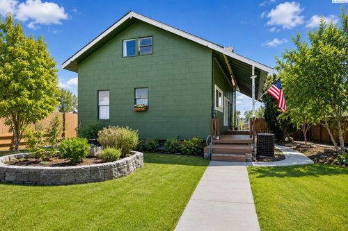 1533 W Jay St, Pasco, WA, 99301-3405 | Card Image