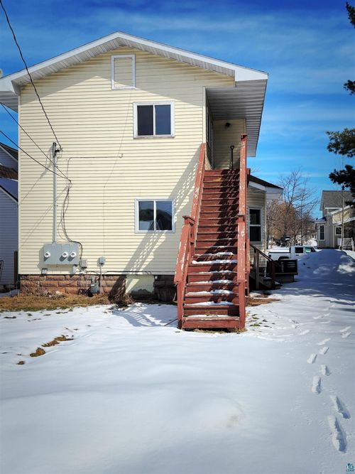 609 10th Ave W, Ashland, WI, 54806-2819 | Card Image