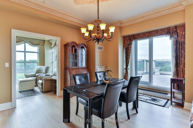 PH1 - 2855 Bloor St W, Condo with 2 bedrooms, 3 bathrooms and 2 parking in Etobicoke ON | Image 8