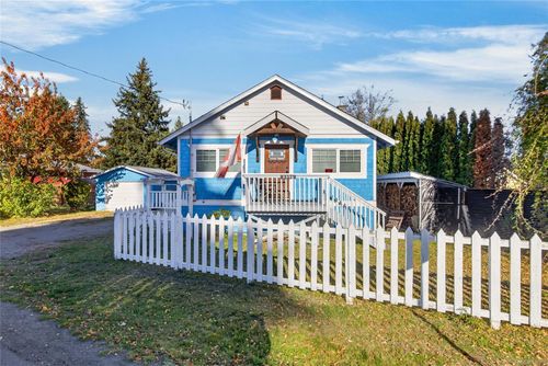 3396 Bevan Rd, Cumberland, BC, V0R1S0 | Card Image
