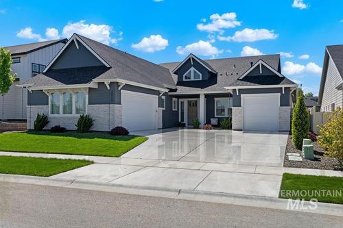 5929 S Pioneer Trail Way, Meridian, ID, 83642-5875 | Card Image