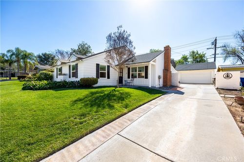 2924 Pecos, Riverside, CA, 92506 | Card Image