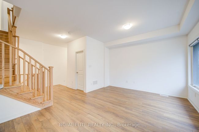 52 Alan Francis Lane, House attached with 3 bedrooms, 4 bathrooms and null parking in Markham ON | Image 5